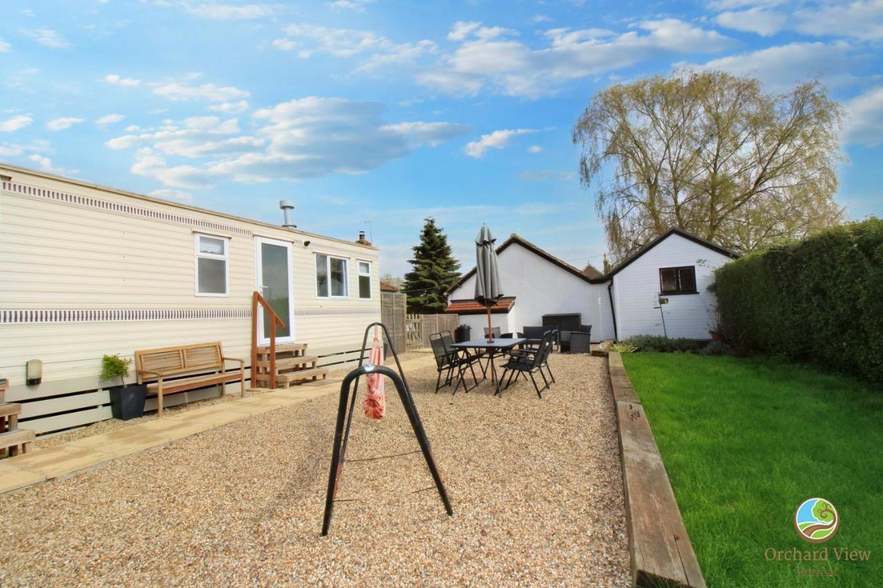 Вилла Orchard View Retreat - Dog Friendly, Enclosed Private Garden With Weather Dependant Hot Tub - Not On A Holiday Park Little Clacton Экстерьер фото